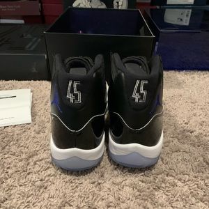 Jordan 11 Space Jams 45